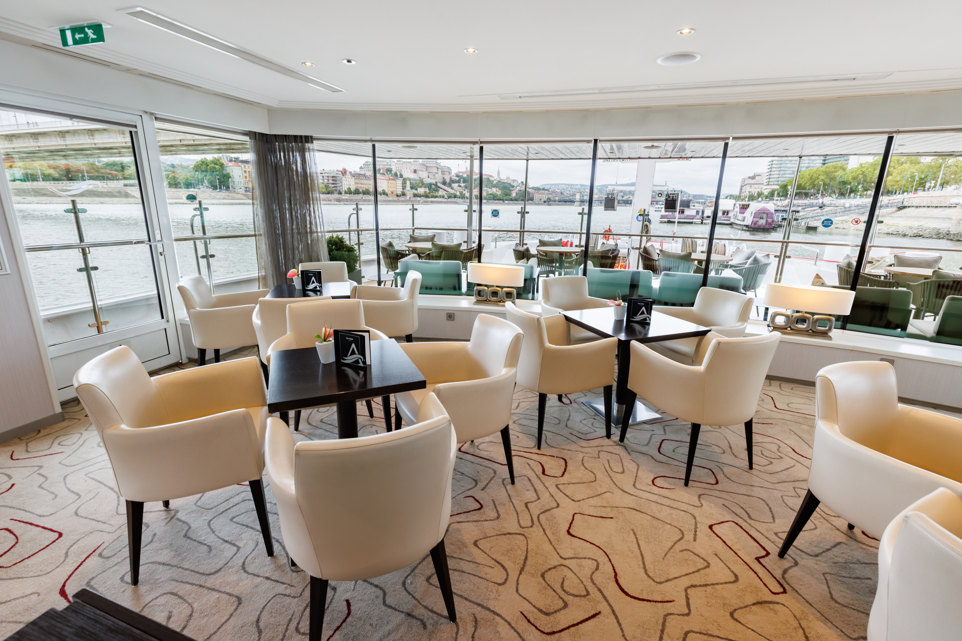 Avalon Tranquility II - Panorama Lounge